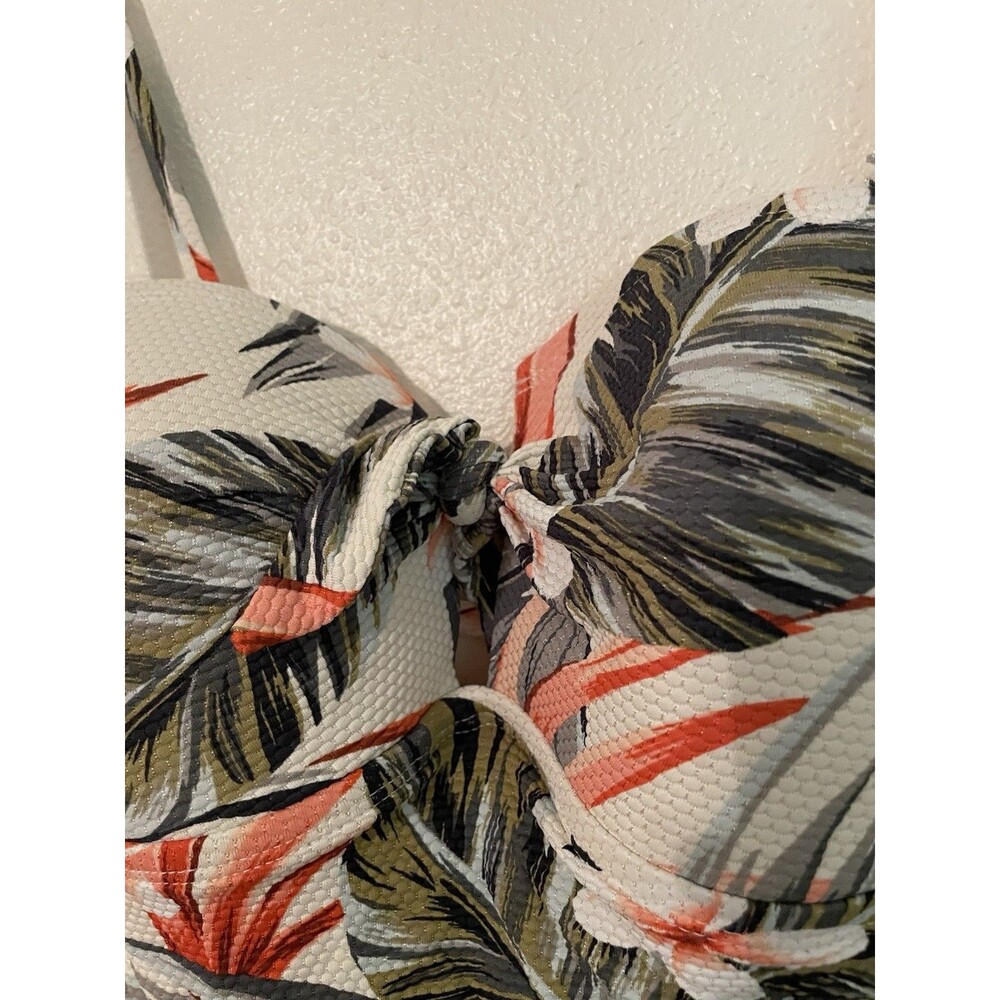 Women's V-Neck One Piece Swimsuit - Kona Sol White Floral Size Small - Picture 3 of 4